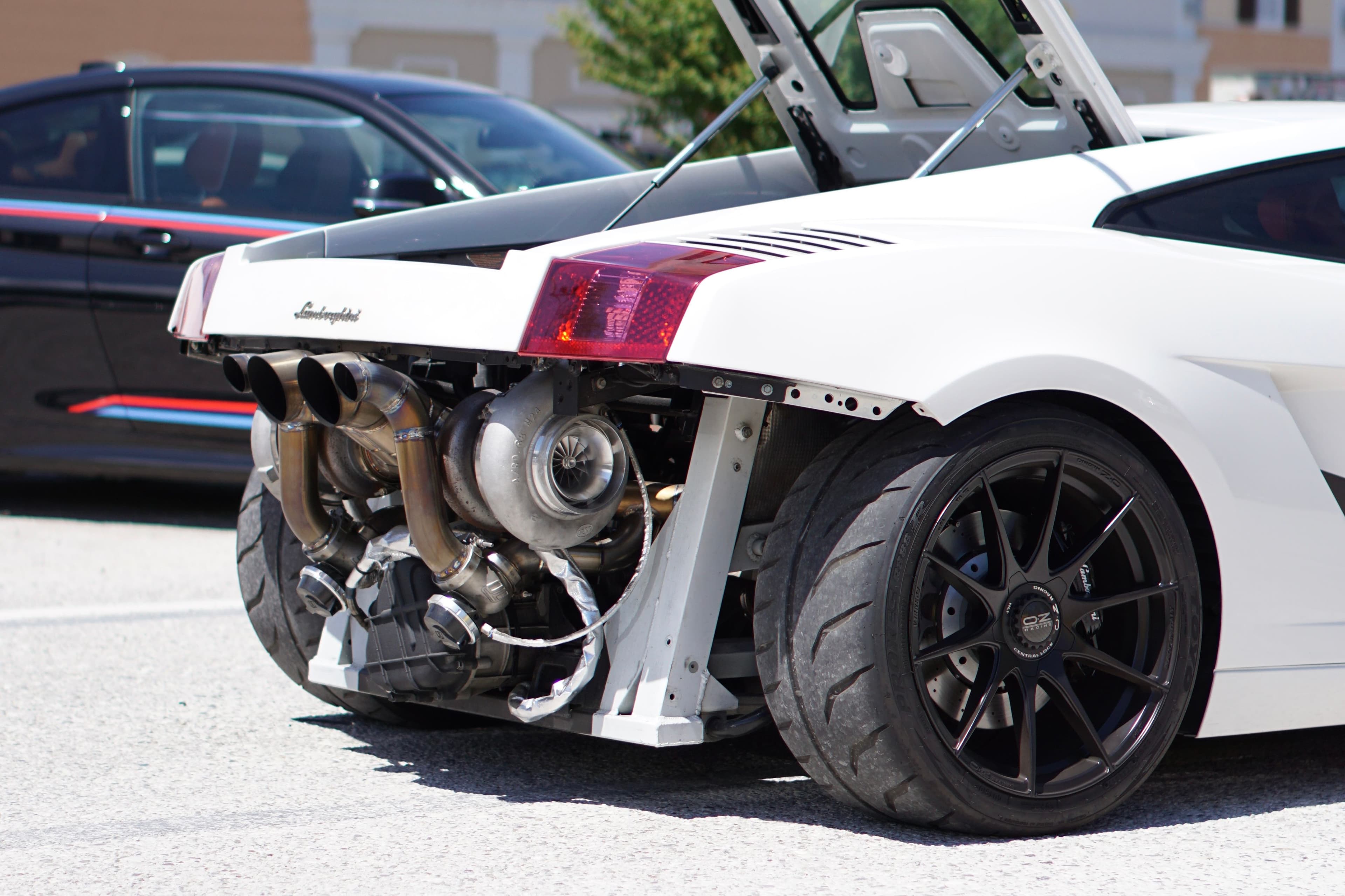 Twin-turbo Lamborghini Gallardo engine build showcasing extreme horsepower tuning setup at Wörthersee.